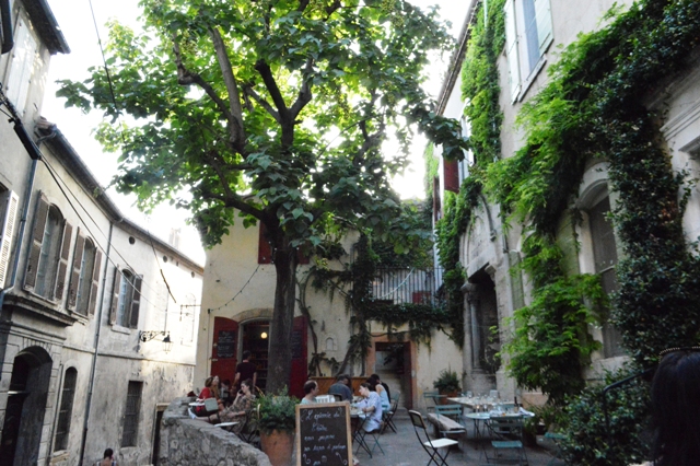 BLOG - Provence - Arles - Epicerie La Cloitre